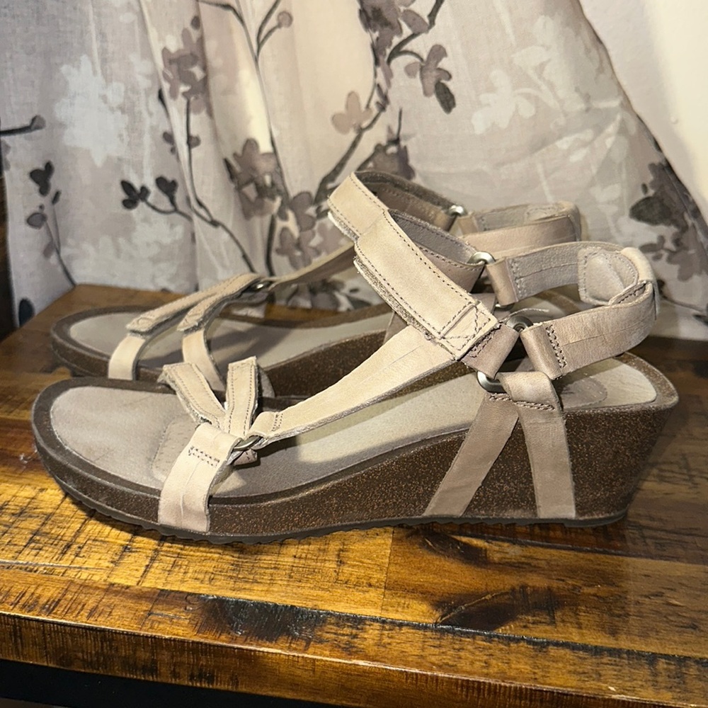 Teva Tan Wedge Shoes with Comfortable Straps